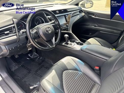Used 2018 Toyota Camry SE FWD image 15