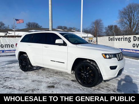 Used 2018 Jeep Grand Cherokee Altitude image 1