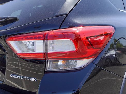 Used 2019 Subaru Crosstrek 2.0i Limited w/ Moonroof Package w/Navigation AWD/4WD image 5
