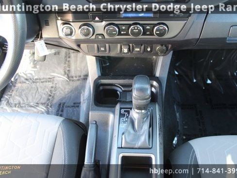 Used 2023 Toyota Tacoma TRD Sport image 26