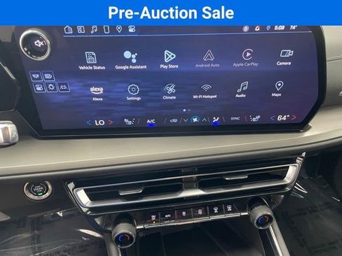 Certified 2024 Chevrolet Traverse LT image 3