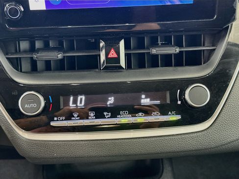 Used 2024 Toyota Corolla LE FWD image 23