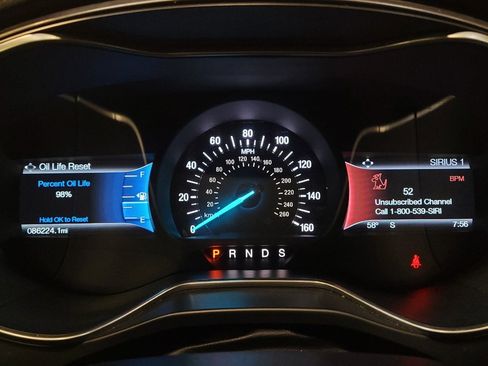 Used 2017 Ford Fusion SE w/ Fusion SE Technology Package image 23