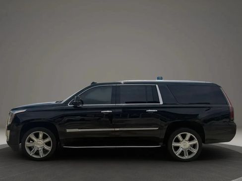 Used 2019 Cadillac Escalade ESV Luxury AWD/4WD image 4