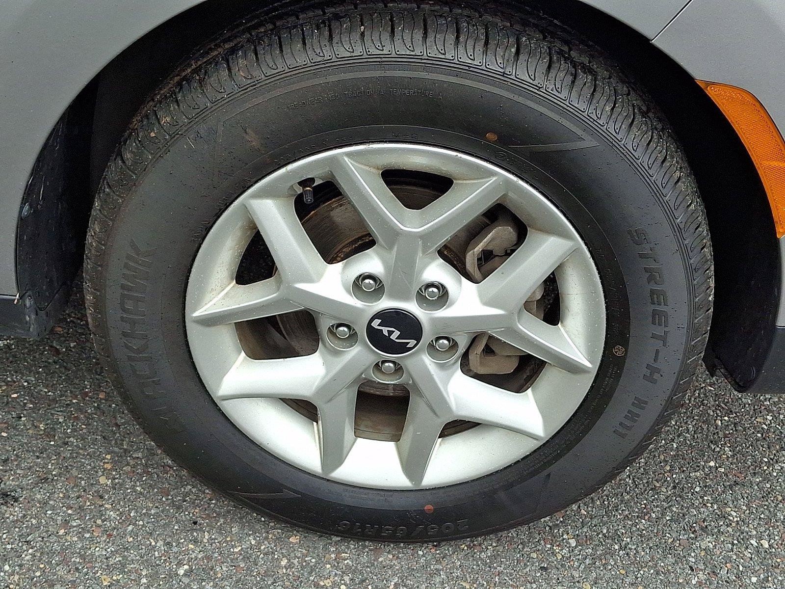 Used 2023 Kia Soul LX w/ Option Group 015 FWD image 8