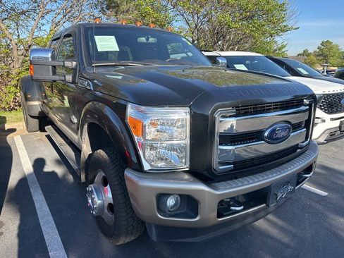 Used 2014 Ford F350 King Ranch w/ King Ranch w/Chrome Package image 2