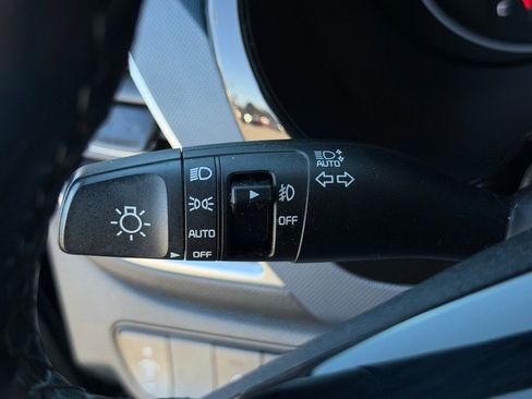 Used 2023 Kia Seltos S w/ Navigation Package image 21