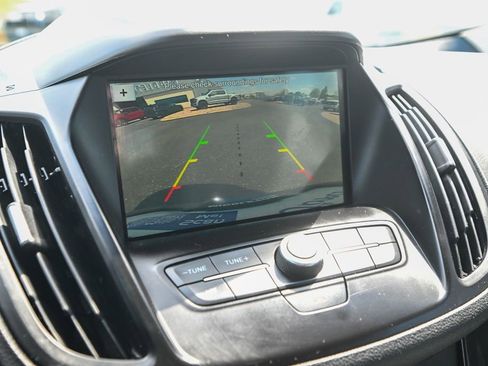Used 2019 Ford Escape SE FWD image 37