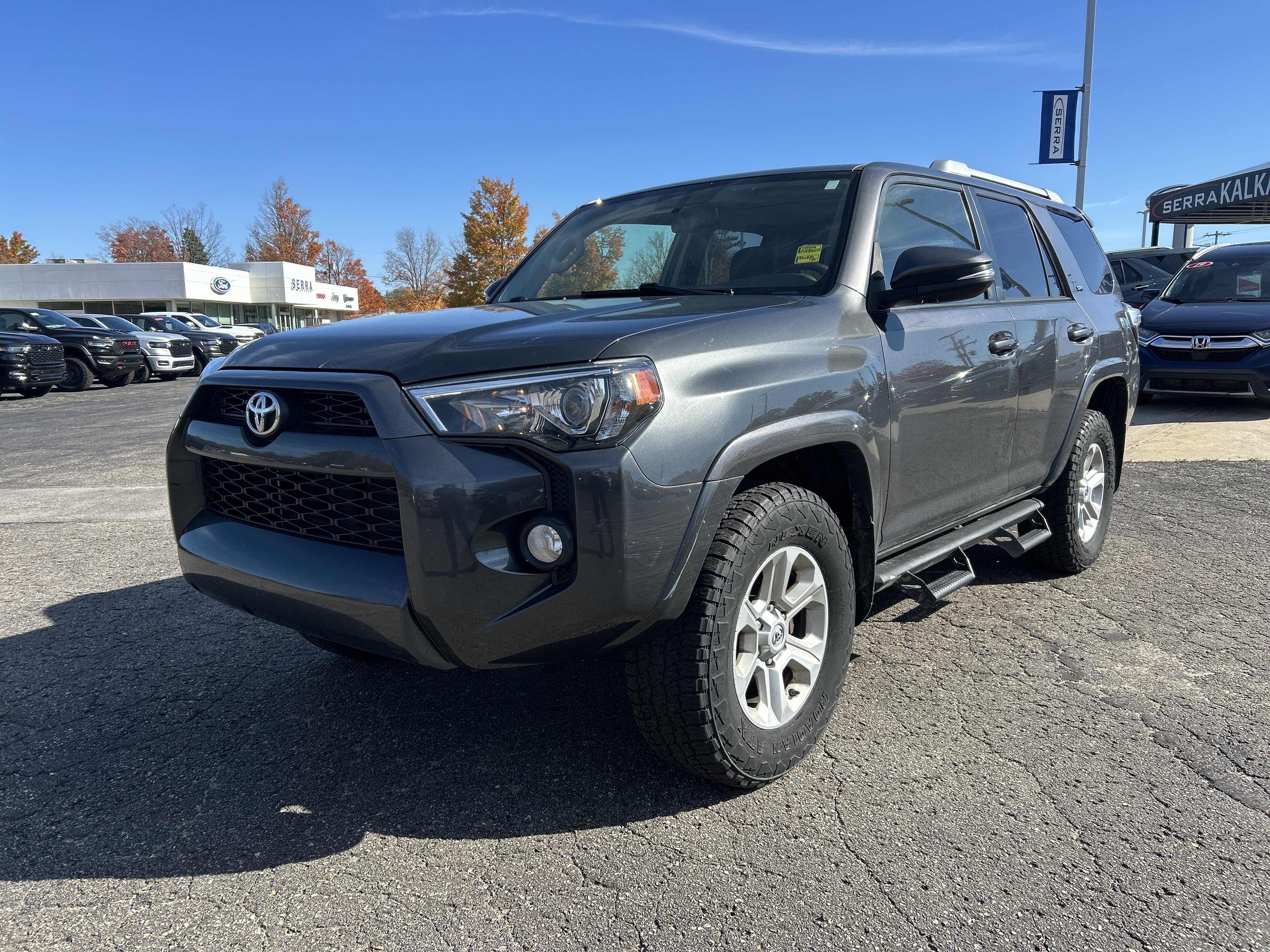 Used 2018 Toyota 4Runner SR5 Premium AWD/4WD image 8