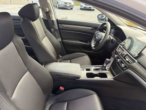 Used 2020 Honda Accord LX image 23