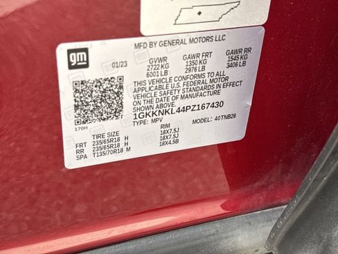 Used 2023 GMC Acadia SLE w/ Driver Convenience Package FWD image 28