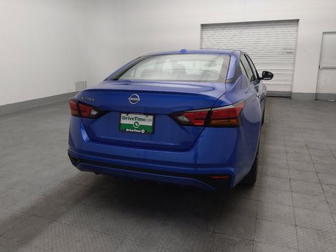 Used 2025 Nissan Altima 2.5 SV FWD image 7
