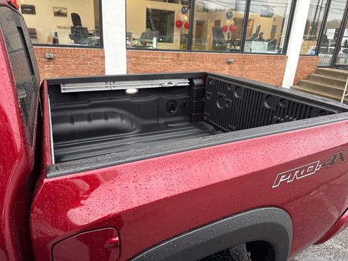 Used 2023 Nissan Frontier PRO-4X w/ Pro-4X Premium Package image 30