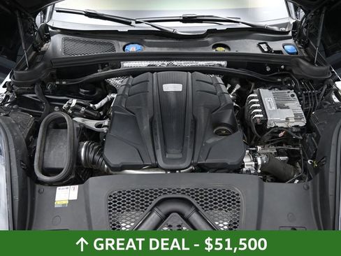 Used 2021 Porsche Macan GTS AWD/4WD image 39
