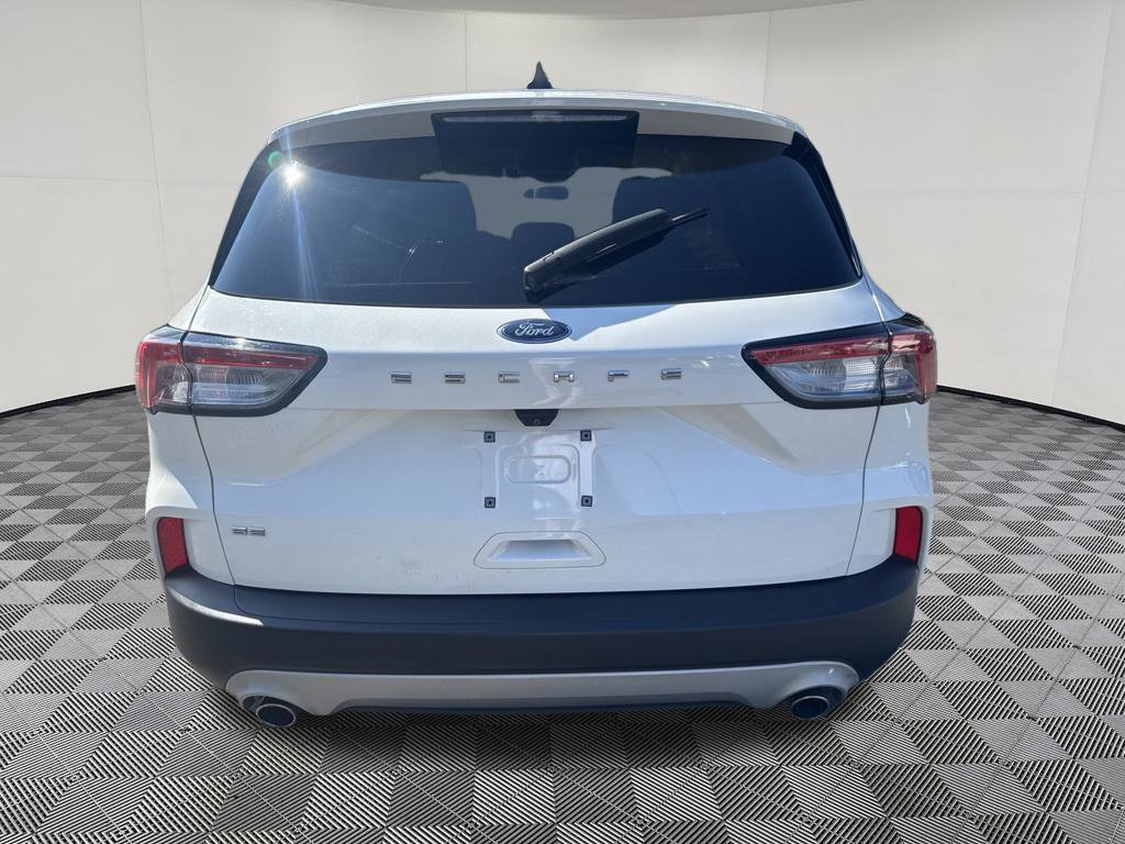 Used 2022 Ford Escape SE FWD image 16