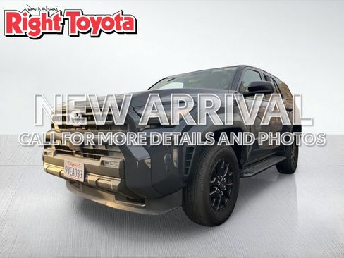 Certified 2025 Toyota 4Runner SR5 AWD/4WD image 1