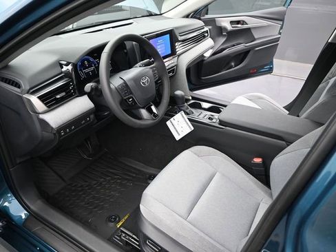 New 2026 Toyota Camry LE w/ Convenience Package image 4