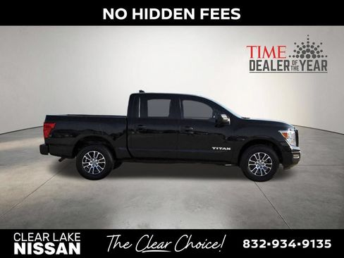 Used 2022 Nissan Titan SV AWD/4WD image 8