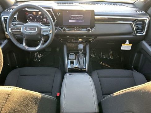 New 2026 GMC Canyon Elevation w/ LPO, Black Badging Package image 7