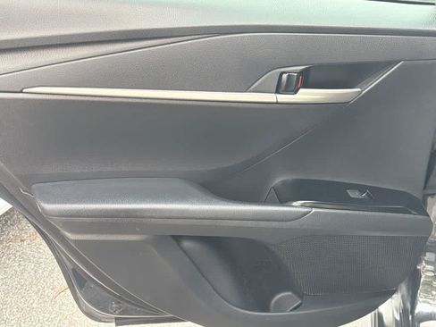 Used 2025 Toyota Camry SE w/ Convenience Package FWD image 10
