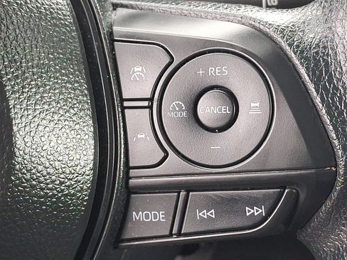 Certified 2025 Toyota Corolla Cross AWD Hybrid image 22