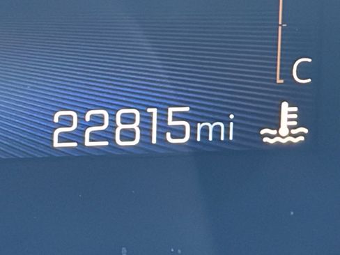 Certified 2025 Chevrolet Trax LT w/ LT Convenience Package image 12