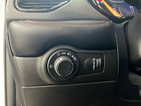 Used 2024 Dodge Durango GT AWD/4WD image 19