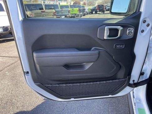 New 2026 Jeep Wrangler Unlimited Sport AWD/4WD image 23