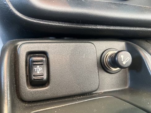 Used 1999 Chevrolet Camaro Z28 image 25