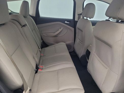 Used 2017 Ford Escape SE image 19