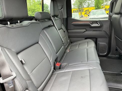 Used 2024 GMC Sierra 1500 Denali w/ Technology Package AWD/4WD image 23