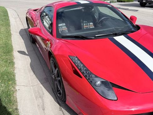 Used 2015 Ferrari 458 Spider RWD image 8