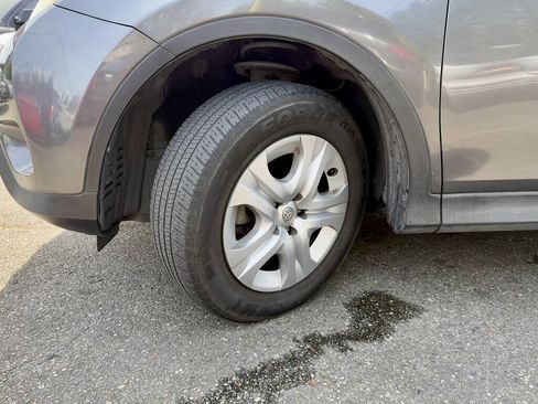 Used 2014 Toyota RAV4 LE image 26