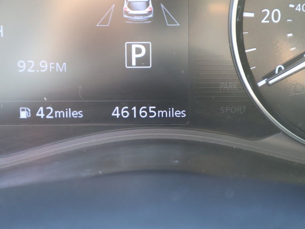 Used 2024 Nissan Kicks SR w/ SR Premium Package FWD image 28