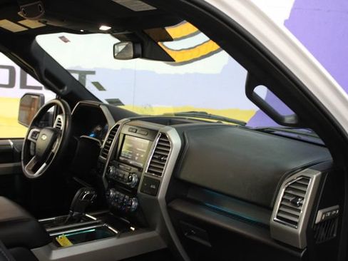 Used 2015 Ford F150 Lariat w/ Equipment Group 502A Luxury AWD/4WD image 11