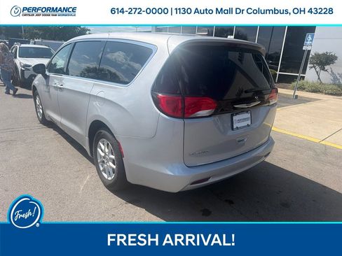 Used 2023 Chrysler Voyager LX FWD image 6