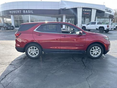 Used 2024 Chevrolet Equinox LT image 9