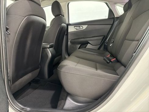 Used 2019 Kia Forte LXS image 17