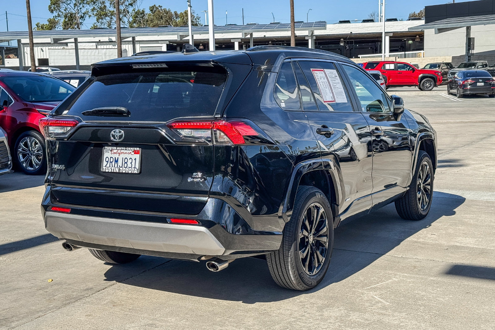 Certified 2025 Toyota RAV4 SE w/ Convenience Package AWD/4WD image 5