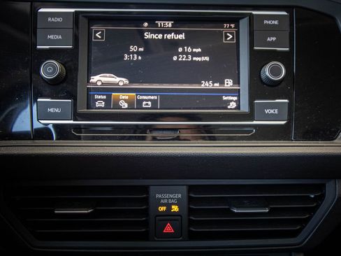 Used 2022 Volkswagen Jetta S FWD image 37