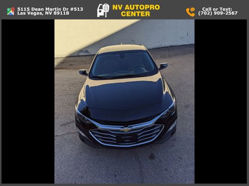 Used 2019 Chevrolet Malibu LT FWD image 2