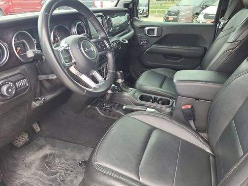 Used 2021 Jeep Wrangler Unlimited Sahara AWD/4WD image 10