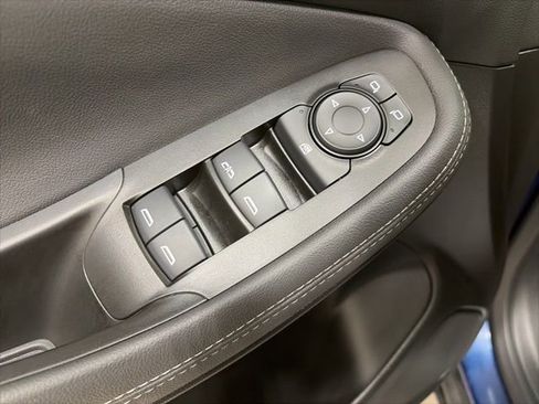 Used 2023 Buick Encore GX Preferred w/ Cold Weather Comfort Package AWD/4WD image 18