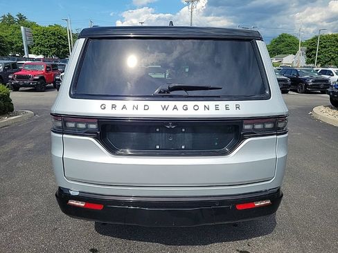 Used 2024 Jeep Grand Wagoneer Series II Obsidian w/ Quick Order Packagew 28T AWD/4WD image 5