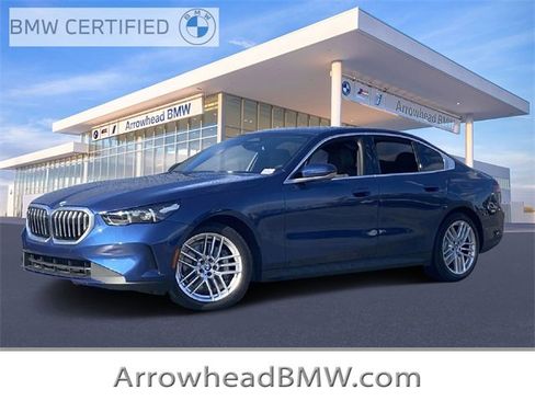 Certified 2025 BMW 530i image 1