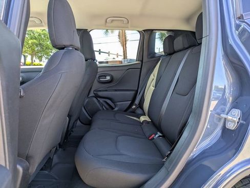 Certified 2023 Jeep Renegade Latitude AWD/4WD image 14
