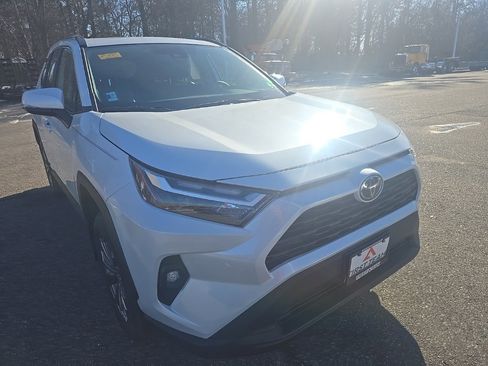 Certified 2025 Toyota RAV4 XLE Premium image 3