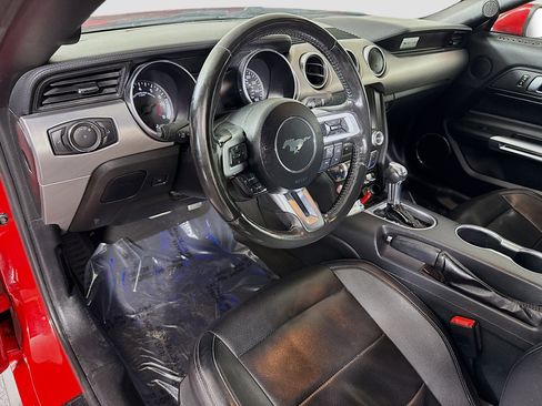 Used 2022 Ford Mustang Premium image 23