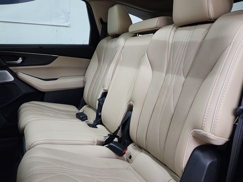 Certified 2025 Acura MDX SH-AWD w/ Advance Package image 18