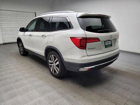 Used 2017 Honda Pilot Touring image 5